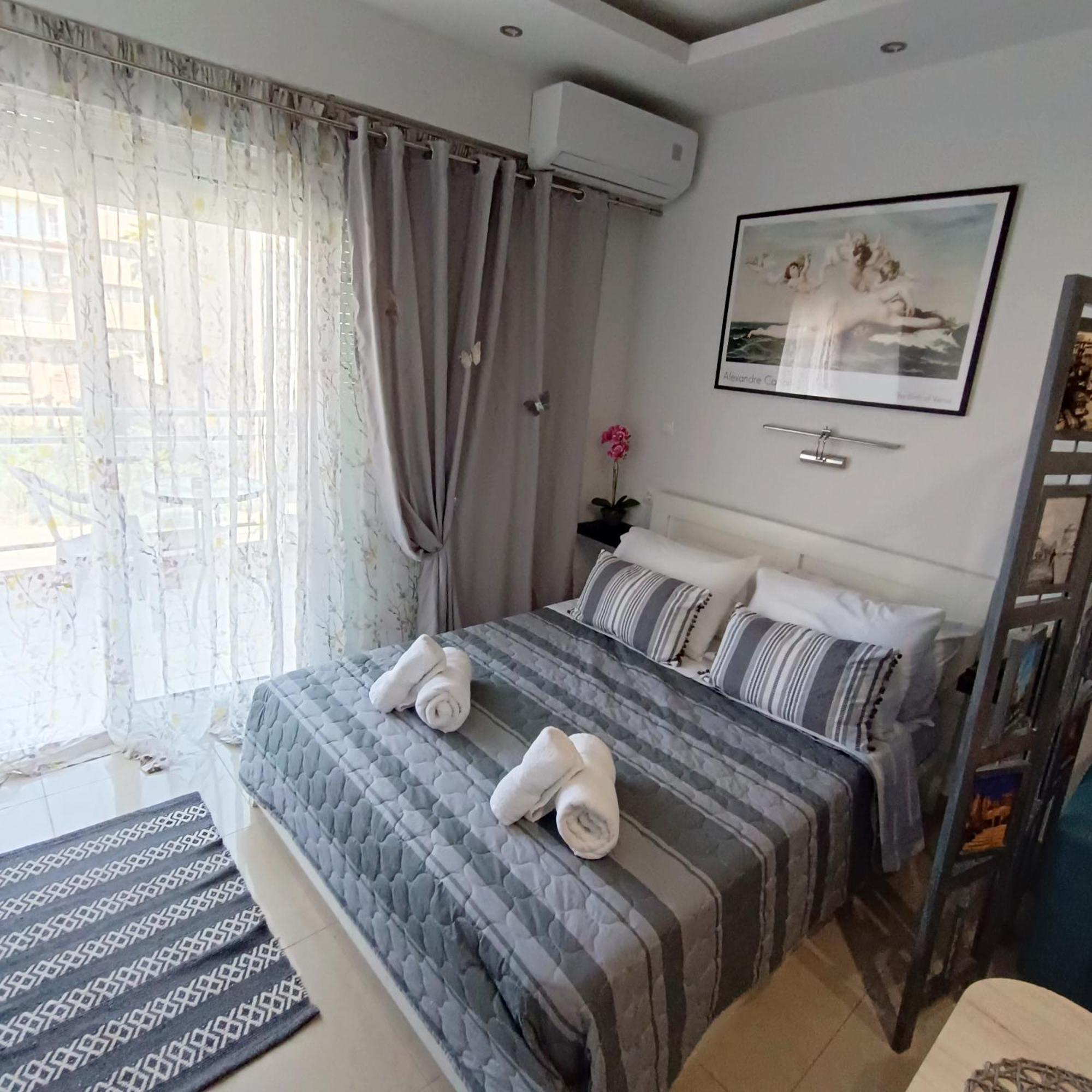 White Orhid Modern Studio Салоники Экстерьер фото