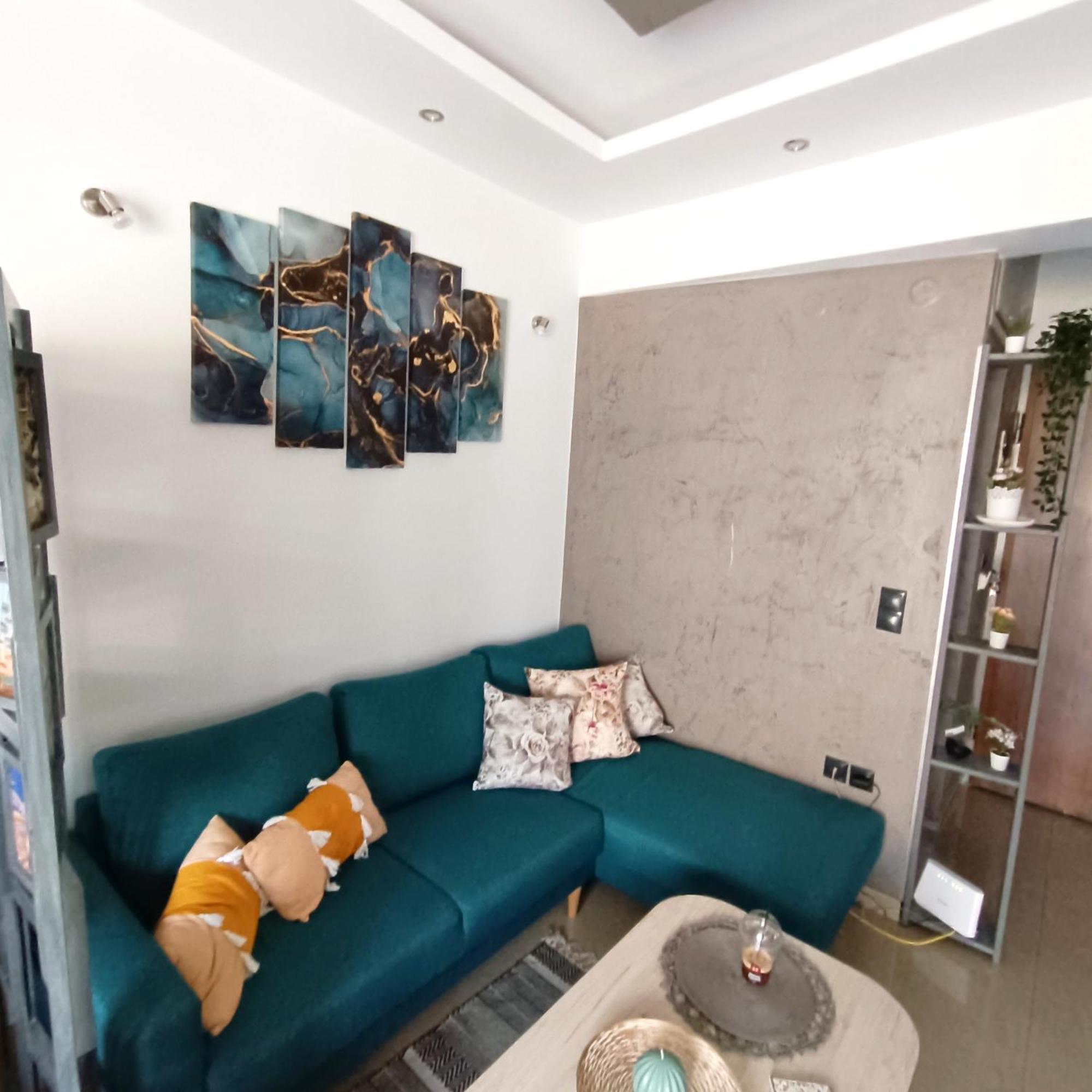 White Orhid Modern Studio Салоники Экстерьер фото